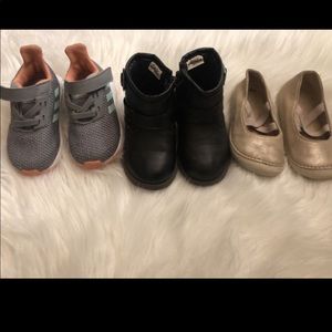 Toddler shoes size 5